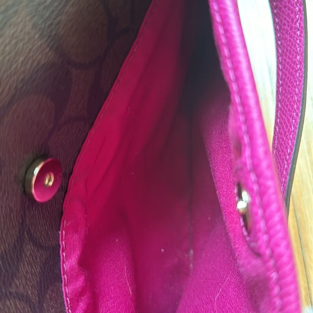 Coach brown shoulder bag with accompanying shoulder/crossbody strap & dust bag - Picture 6 of 12